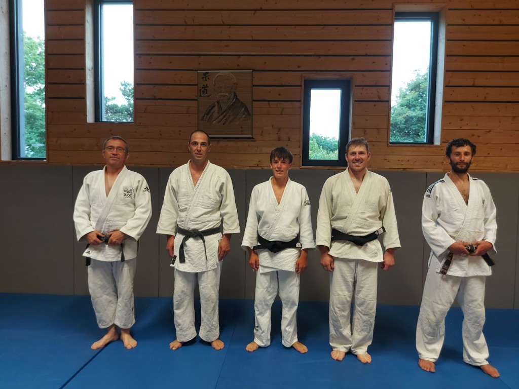 Image de l'actu 'MERCREDI 11 JUIN 2025 : REMISE DE CEINTURES NOIRES 1ER ET 2EME DAN au DOJO'